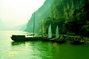 厦门中国国旅【胜景上水】武汉、三峡、神农架5日 国旅电话