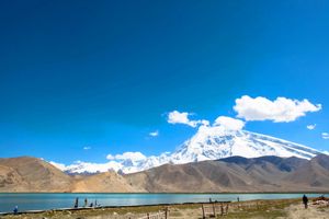 厦门国旅新疆团【7月纵横西域】天池-喀纳斯伊犁10日国旅电话