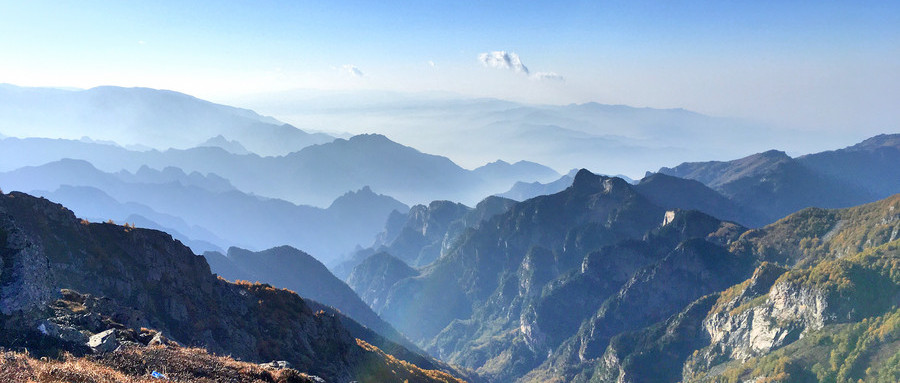 太白山旅游景点介绍|秋色太白山千里冰封,万里雪飘"的