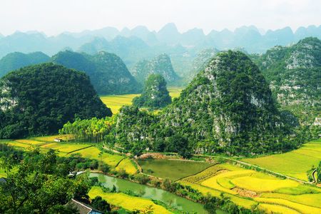 纯玩团【黔景贵州8天】贵州全景纯玩团，梵净山、镇远、马岭河