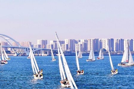 厦门帆船体验-厦门五缘湾帆船踏浪出海旅游-亲子帆船体验