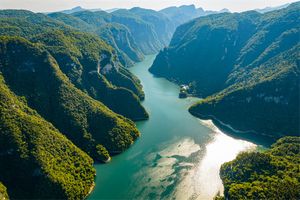 厦门到三峡【胜景上水】宜昌、三峡、神农架游轮5日 国旅电话