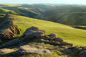 高端五星经典游—希拉穆仁草原、银肯响沙湾四日游 国旅电话